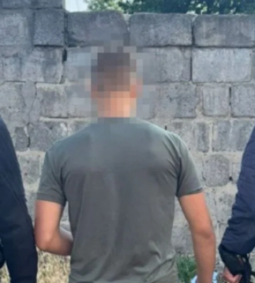 У Дніпрі затримали 16-річного агента ФСБ: шпигував за військовими заради “легких грошей”