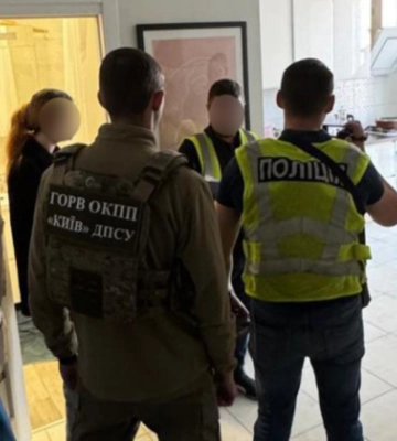 У Києві адвокат організував продаж підроблених документів про інвалідність за $7 тисяч