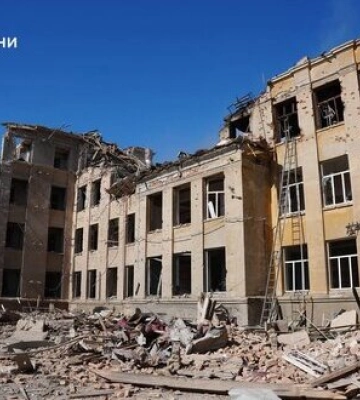Завершено пошуково-рятувальні роботи на місці ворожого удару по ліцею в Білгороді-Дністровському: 3 людини загинуло, 14 - поранені. ФОТО