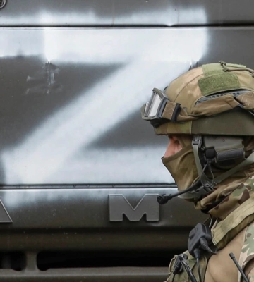 Кидають позиції через великі втрати. У Центрі протидії дезінформації розповіли про проблеми у армії РФ на Сумському напрямку