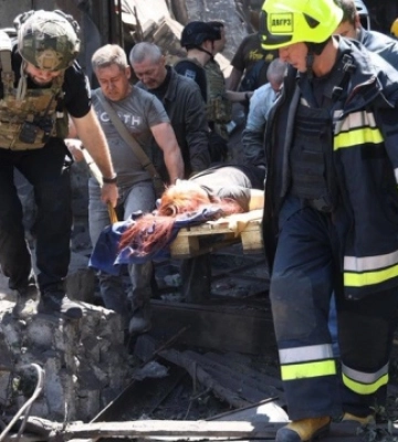 У Дніпрі кількість загиблих внаслідок російської атаки зросла до 17, постраждалих - 279