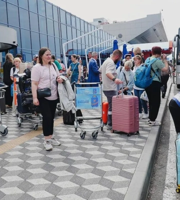 До Києва прибули евакуйовані з Ірану українці