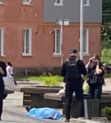 На Волині у центрі міста раптово помер чоловік