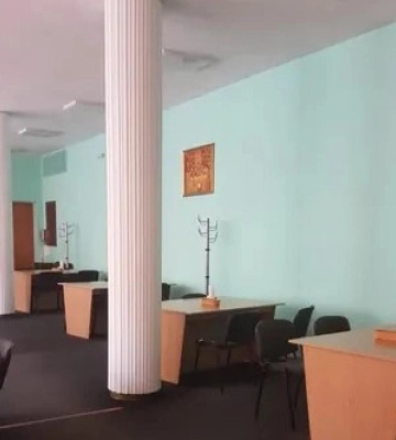 Суд скасував незаконну оренду їдальні в приміщенні Рівненської облради