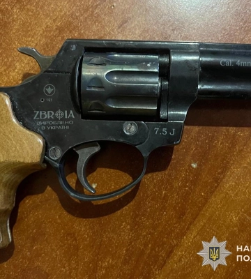 На Тернопільщині чоловіка викрито на переробленні зброї та спробі ії збуту, - поліція