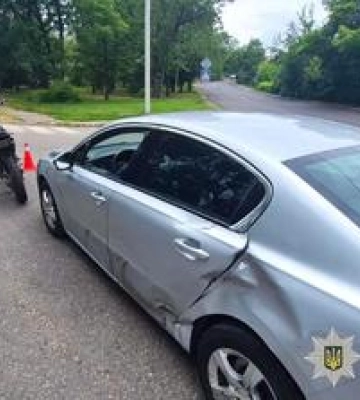 У Полтаві на перехресті вулиць Панянки і Шолом Алейхема сталася ДТП за участі легковика і мотоцикла