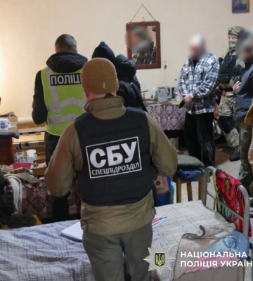 Групу так званих «смотрящих» у Райківецькій колонії та їхніх спільників судитимуть за організацію наркотрафіку