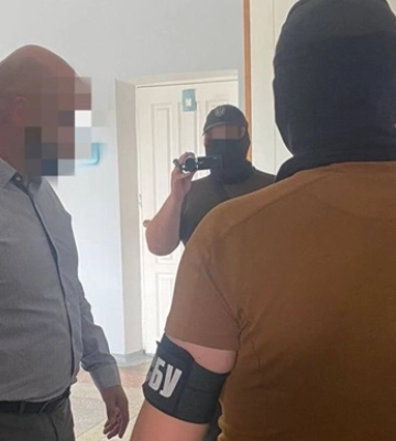 15 тис. дол. США за вплив на ВЛК: у прокуратурі Київщини заявили, що у Білій Церкві упіймали на хабарі посадовця