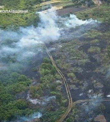 Пошкоджено будинки, горіло пшеничне поле: наслідки обстрілів на Миколаївщині