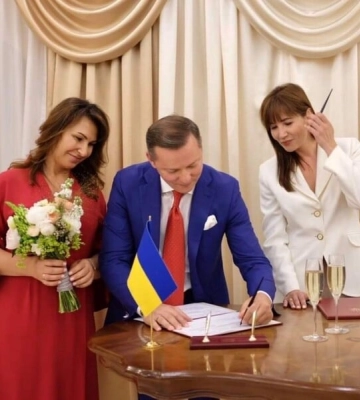 Накануне заседания жена Олега Ляшко обратилась в суд с ходатайством, которое повлияло на решение судьи Накануне заседания жена Олега Ляшко обратилась в суд с ходатайством, которое повлияло на решение судьи