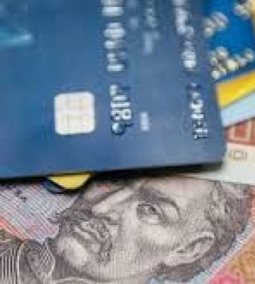У Тернополі чоловік викрав банківську картку друга й зняв понад 21 тисячу гривень