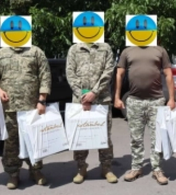 Первомайська громада привітала військовослужбовців з Днем конституції України