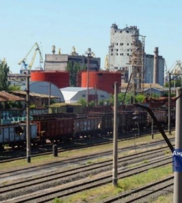 У Маріуполі росіяни терміново готують порт для військових вантажів - Центр вивчення окупації