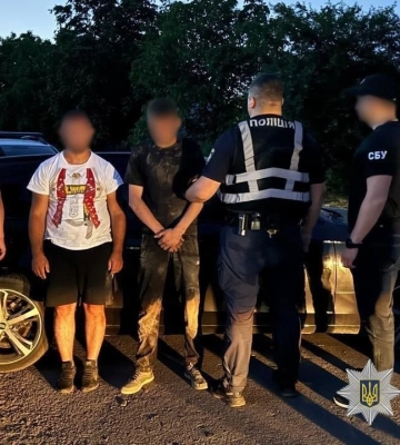 Легальна втеча? СБУ ліквідує схеми ухилянтів, 14 осіб затримано