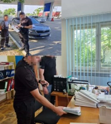 На Закарпатті викрили схему переправлення ухилянтів через кордон