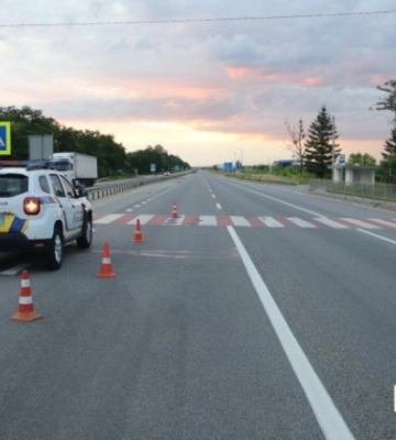 На Львівщині авто поліції збило підлітка на переході – ДБР відкрило кримінальне провадження