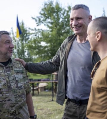 Політика не повинна переважати і спричиняти хаос в управлінні містом - Кличко на нараді у КМДА