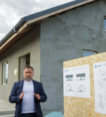У Посад-Покровському на Херсонщині зводять 173 нових приватних будинків - Шмигаль