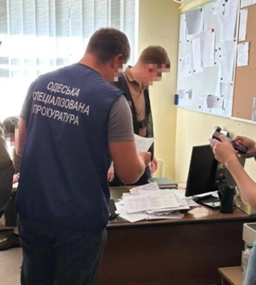 Офіцери ЗСУ заробили мільйони на призові &quot;мертвих душ&quot;