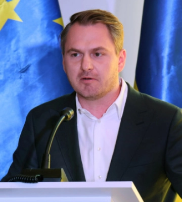 Кравченко вважає, що його заступниця Удовиченко не має відповідати за брата-прокурора, який залишився у Криму