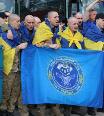 Багатьох вважали зниклими безвісти: з полону повернулися захисники з Дніпропетровщини