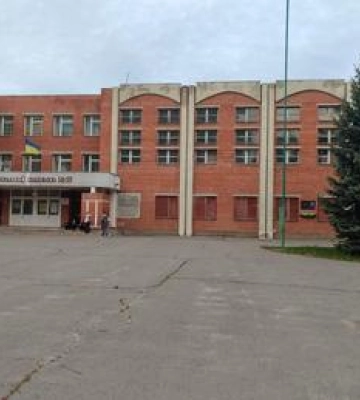 Вчителі НВК 16 Полтави виступають проти результатів конкурсу на посаду директора цього навчального закладу