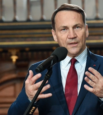 Сікорський оцінює тактику Росії: Путін робить помилку Третього Рейху