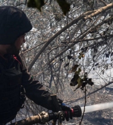 У Херсоні внаслідок російських атак спалахнули пожежі, постраждала людина
