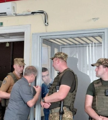 Меми про Фаріон, скриншоти вулиць Львова: що знайшли в телефоні Зінченка, обвинуваченого в убивстві мовознавиці Меми про Фаріон, скриншоти вулиць Львова: що знайшли в телефоні Зінченка, обвинуваченого в убивстві мовознавиці