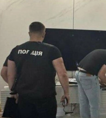 Поліція проводить обшуки у справі про ймовірне шахрайство львів’янина Назарія Гусакова