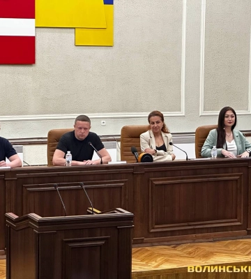 Міністерка  у справах ветеранів приїхала до Луцька