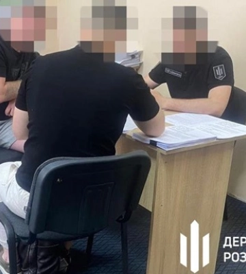 Комбат ЗСУ незаконно виплатив 1 млн грн &quot;бойових&quot;