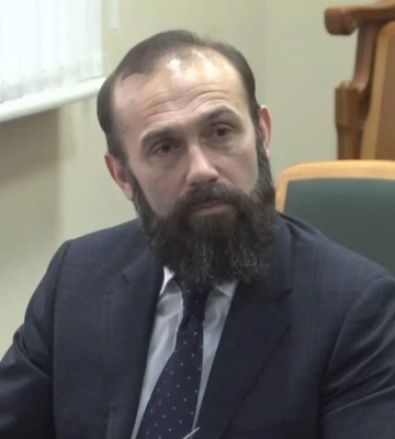 Квартири, гаражі, земля і гроші на рахунку: Артура Ємельянова запідозрили у незаконному збагаченні