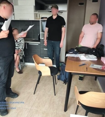 На Полтавщині посадовця ОВА та керівників підприємств підозрюють у заволодінні мільйонами гривень, виділених на оборону