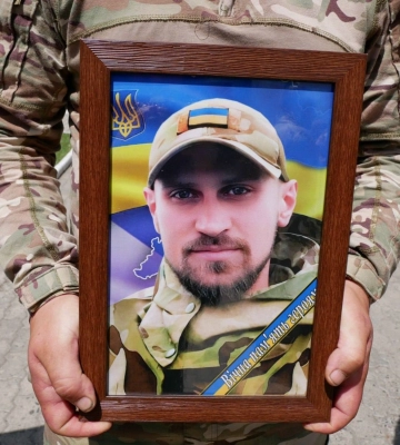 Роменська громада провела в останню путь героя Антона Кибу Роменська громада провела в останню путь героя Антона Кибу