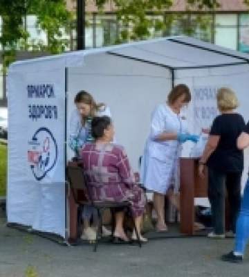 На «Ярмарку здоров’я» в Нововолинську медики обстежили понад 200 жителів громади