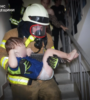 Двое погибших, шестеро пострадавших: удар по Одессе разрушил квартиры в многоэтажке