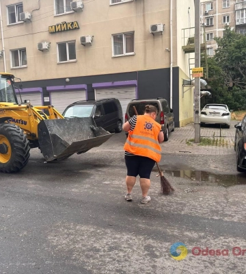 Повітряний удар по Одесі: двоє людей загинули і щонайменше дев’ять — поранені