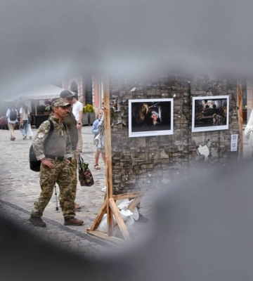 У Львові відкрили фотовиставку до річниці оборони Часового Яру