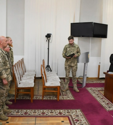 Очільник Рівненщини вручив відзнаки військовикам ОК «Захід»