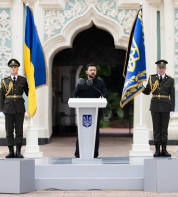 День Конституции: Зеленский обратился к гражданам