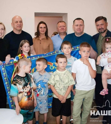 У День Конституції комфортне житло в Дніпрі отримали 36 сімей маріупольців
