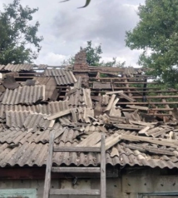 Ворог атакував Синельниківський район FPV-дроном і КАБами, а Нікопольський район – безпілотниками і артилерією