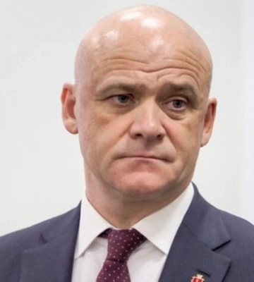 Мер Одеси грубо відповів військовому на питання про пам'ятник Пушкіну Мер Одеси грубо відповів військовому на питання про пам'ятник Пушкіну