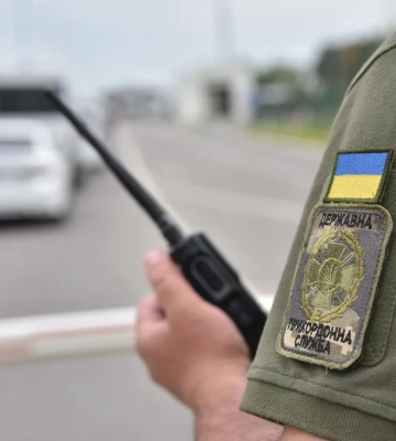 На кордоні з Польщею фіксують значне зростання пасажиропотоку: які пункти пропуску на Львівщині краще оминати