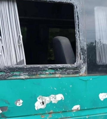 Россияне атаковали эвакуационный автобус под Днепром