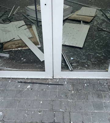 У Кременчуцькому районі ворог атакував одне з підприємств, а у Полтаві місцеві повідомляють про гучні вибухи