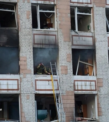 Коледж та три багатоповерхівки пошкоджені російської атакою у Смілі