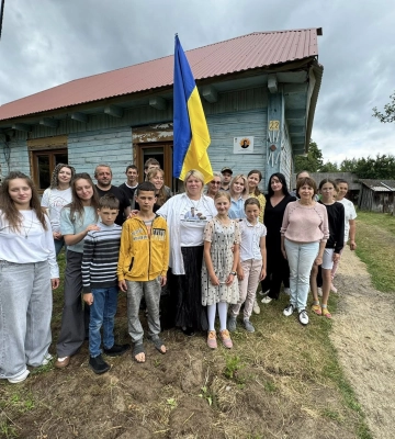 Волинська художниця відкрила артрезиденцію в памʼять про сина-героя