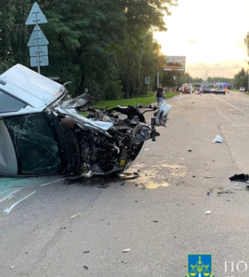 На Полтавщині винуватця ДТП, внаслідок якої загинули троє людей, позбавили волі на 9 років На Полтавщині винуватця ДТП, внаслідок якої загинули троє людей, позбавили волі на 9 років